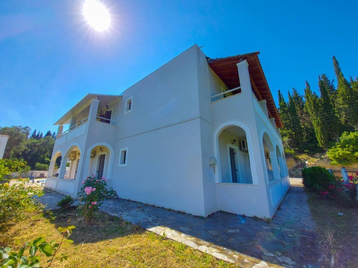 Spiridoula 1 Studios & Apartments Sidari  Bagian luar foto