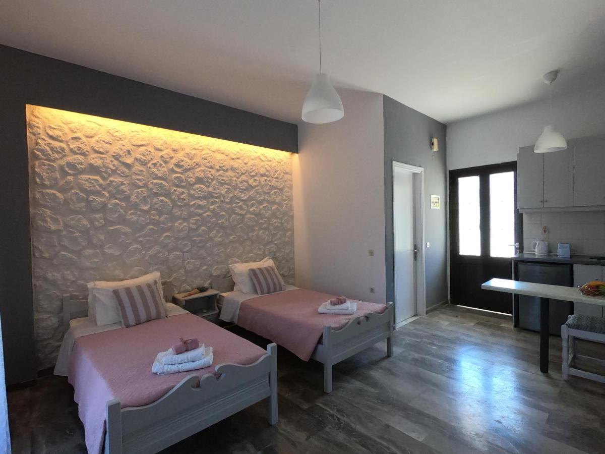 Spiridoula 1 Studios & Apartments Sidari  Bagian luar foto