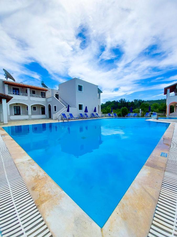 Spiridoula 1 Studios & Apartments Sidari  Bagian luar foto